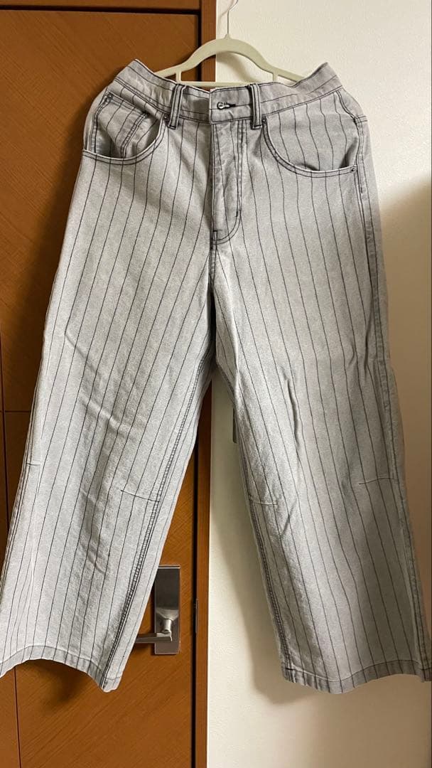 BLESSU ストライプ ワイドパンツ グレー