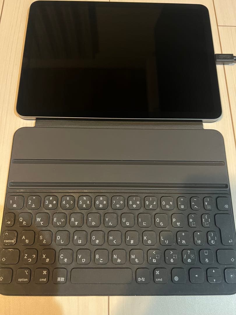 ヒ*ロ様 iPad Air (第5世代) スペースグレー