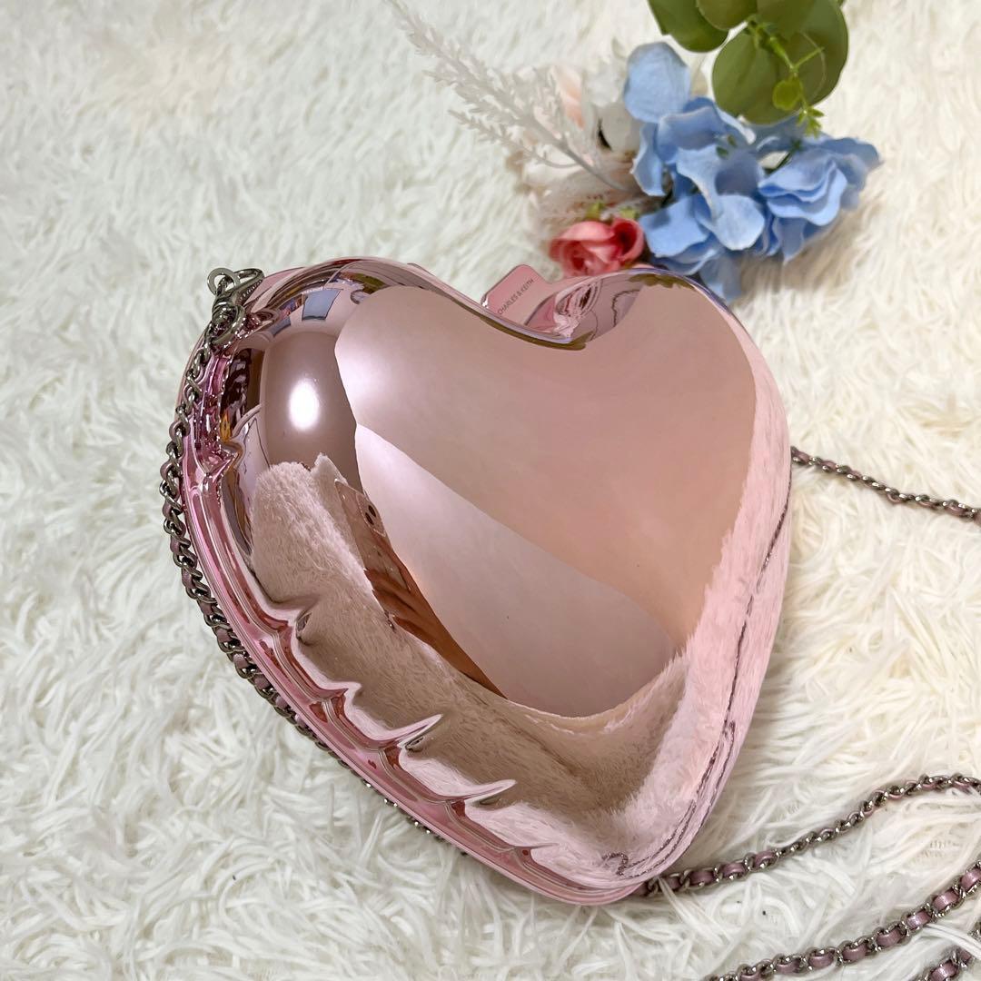 希少♡CHARLES & KEITH メタリックハート クラッチバッグ ピンク