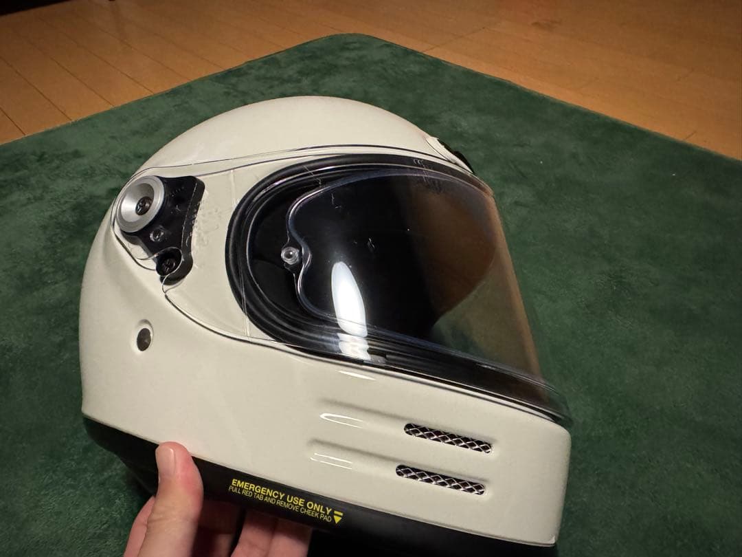 SHOEI グラムスター　ホワイト