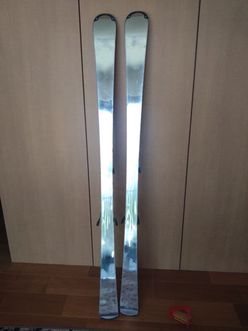 Volkl サマーゲレンデ用スキー板