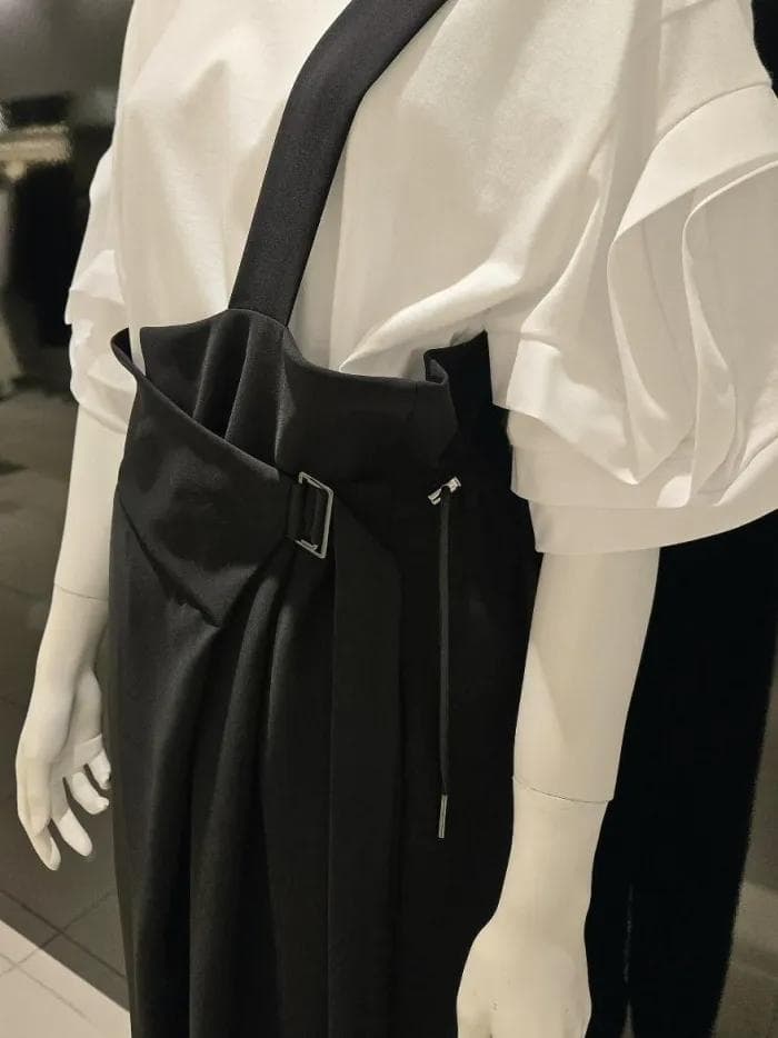 ENFOLD 黒 ONE-SHOULDER SARROUEL TROUSERS