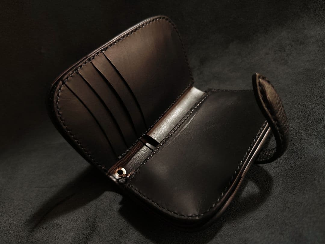 SALE！ミドルウォレット　ブラック　姫路レザー　オイルレザー　二つ折り財布