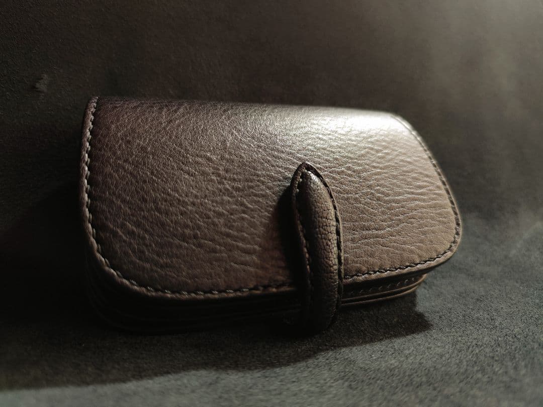 SALE！ミドルウォレット　ブラック　姫路レザー　オイルレザー　二つ折り財布