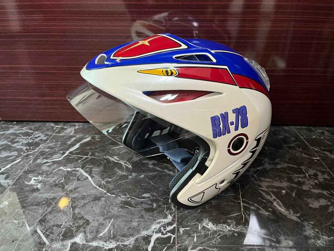 美品★バンダイ＆OGKコラボ限定品・公式認定品★ガンダム　RX-78モデル