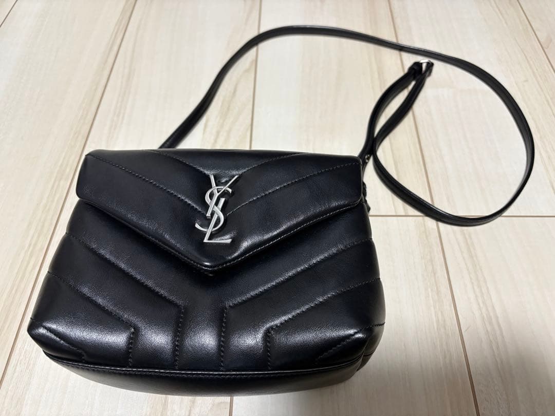 サンローラン ルル ショルダーバッグ