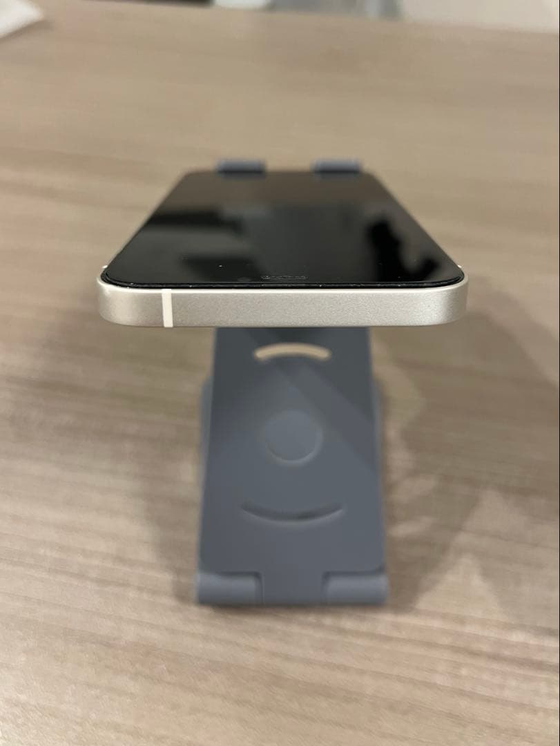 Apple iPhone 12 64GB ケース付き　ホワイト