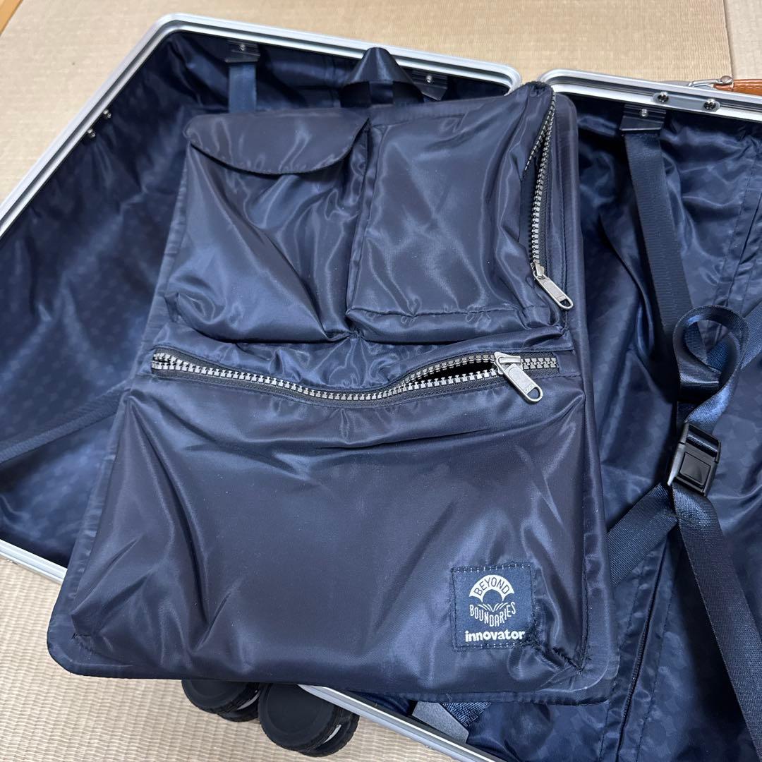 イノベーター　キャリーケーススーツケースステアリングシルバー　36 超レア美品