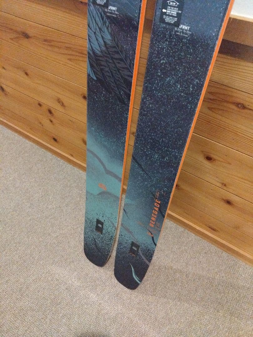 新品未使用★4FRNTフォーフロントRENEGADEレネゲイド4LOCK国内正規