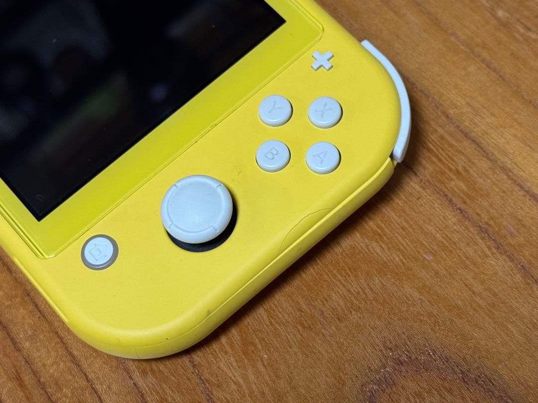 Nintendo Switch Lite イエロー 動作確認済 おまけ付き