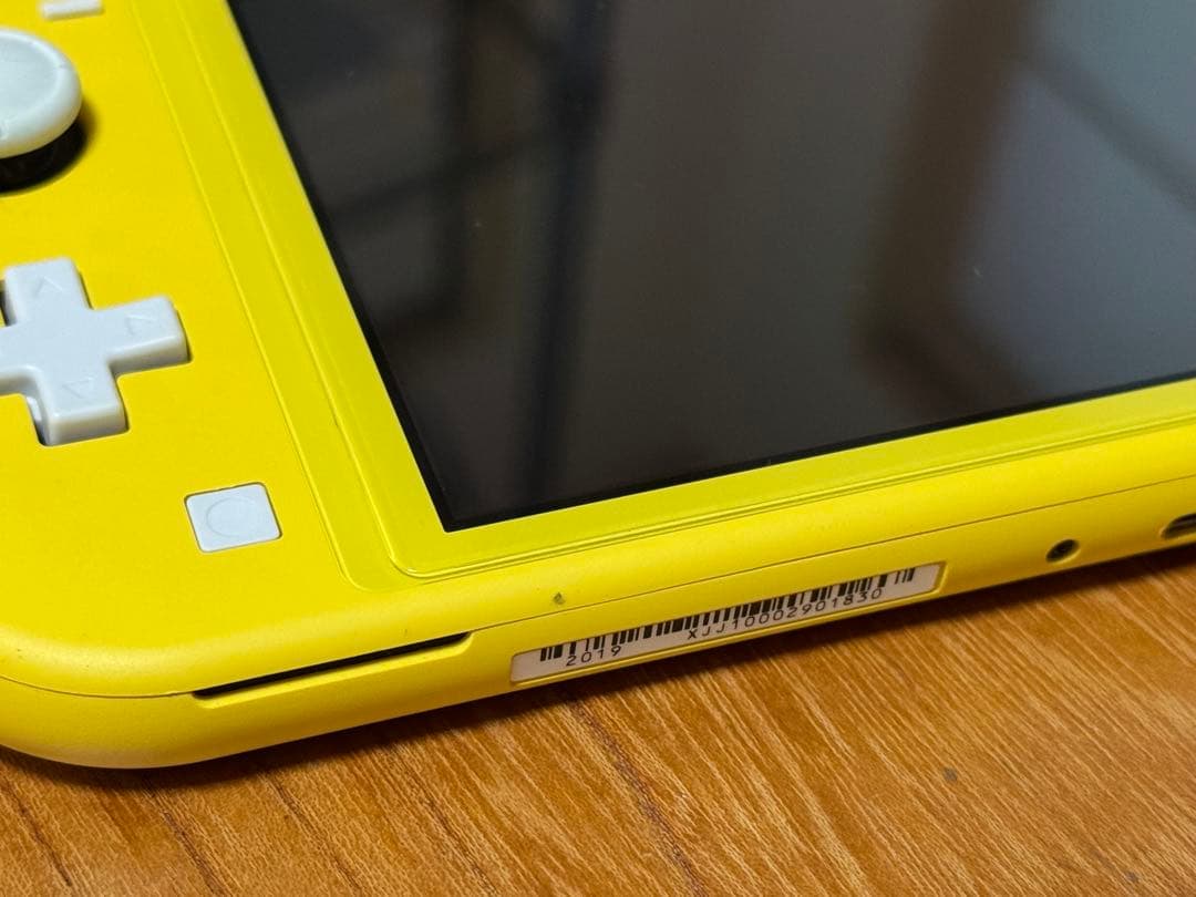 Nintendo Switch Lite イエロー 動作確認済 おまけ付き