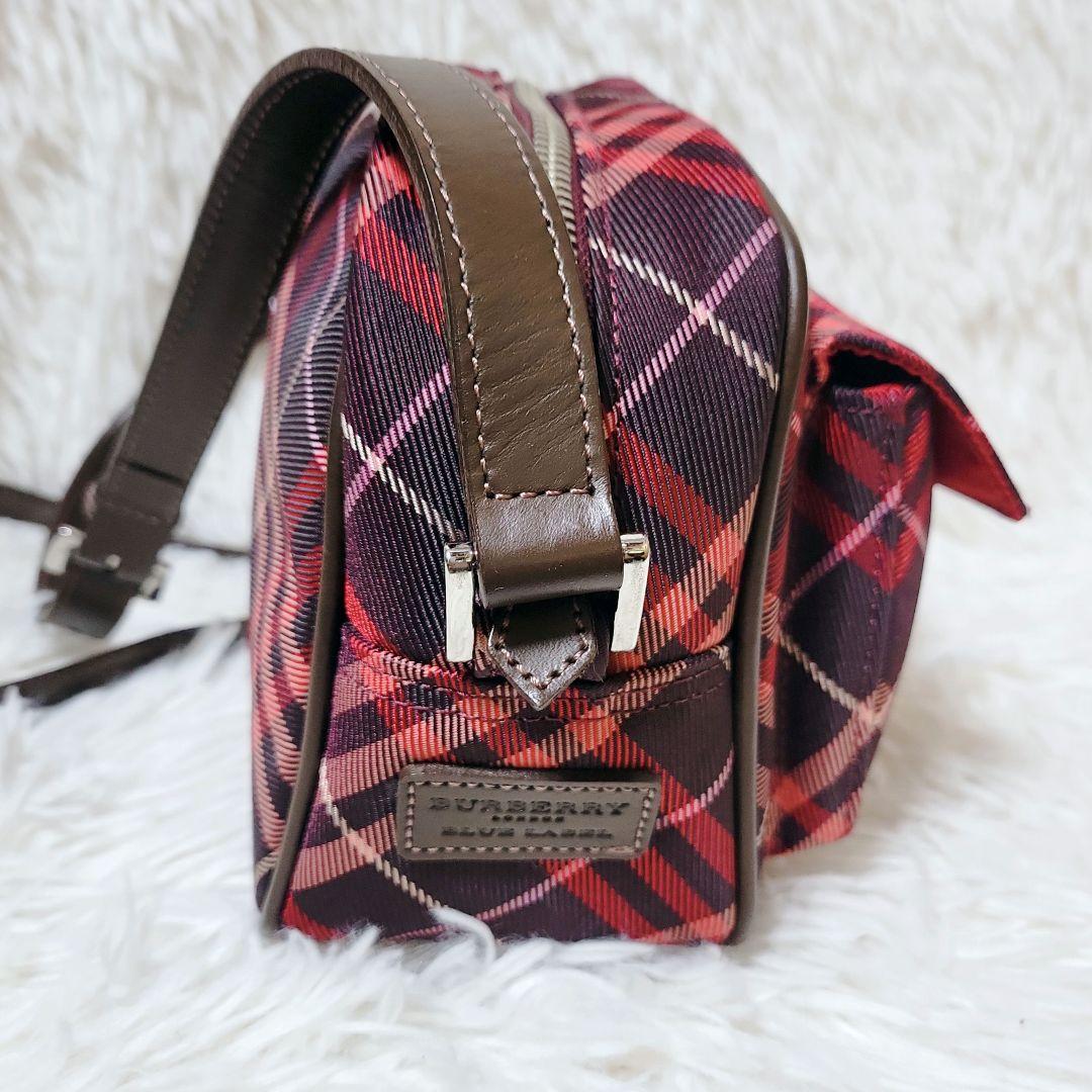 極美品✨BURBERRY バーバリー　ノバチェック スクエア ショルダーバッグ