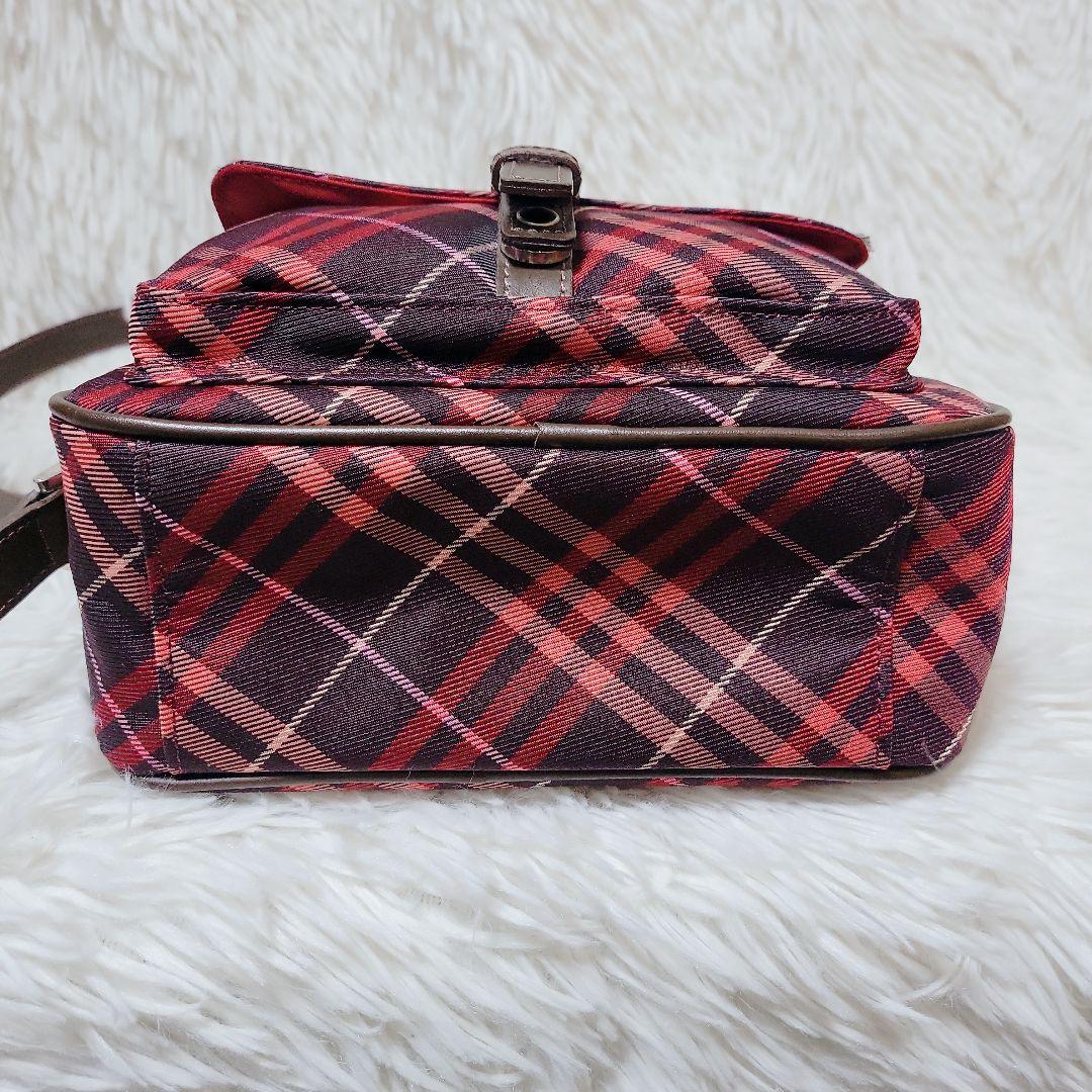 極美品✨BURBERRY バーバリー　ノバチェック スクエア ショルダーバッグ