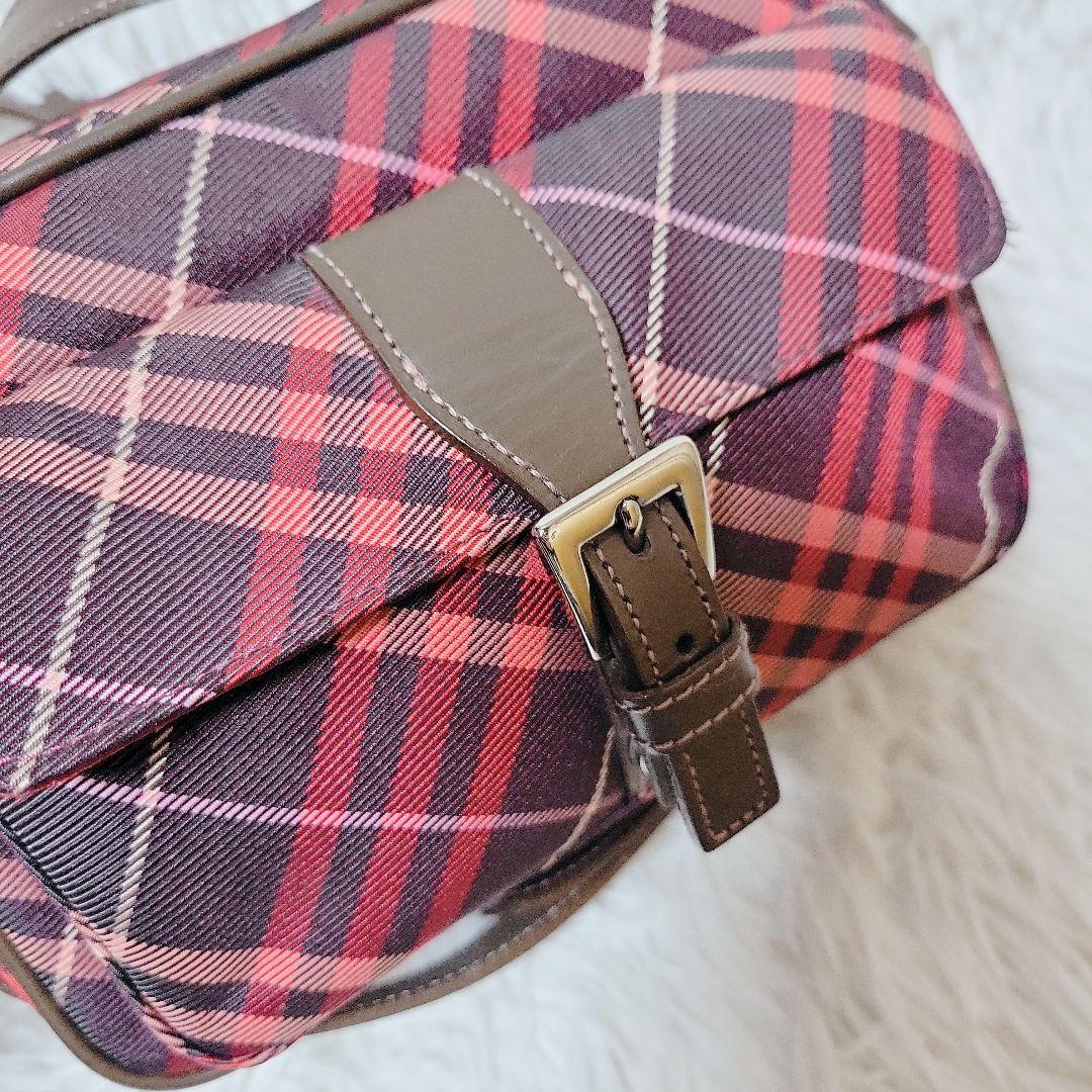 極美品✨BURBERRY バーバリー　ノバチェック スクエア ショルダーバッグ