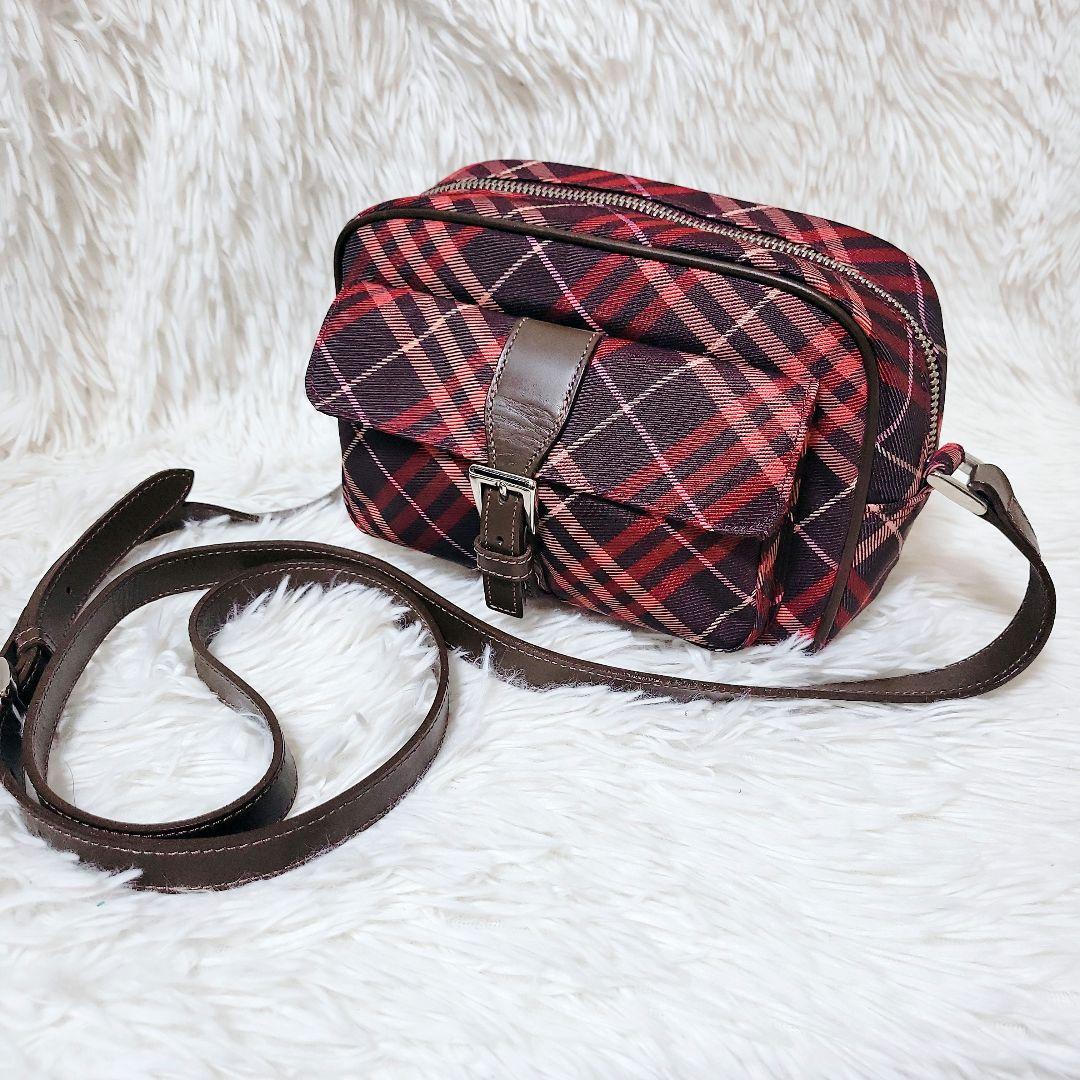極美品✨BURBERRY バーバリー　ノバチェック スクエア ショルダーバッグ