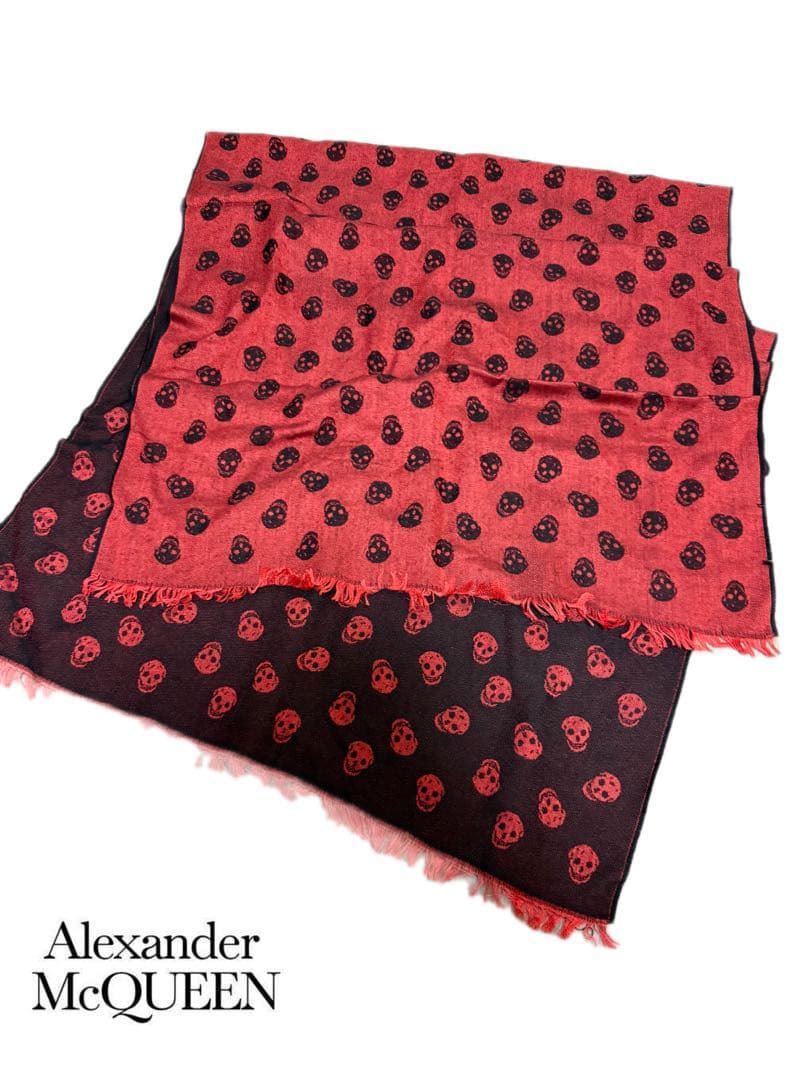 【美品】アレキサンダーマックイーン スカル柄ストール 赤黒　マフラー