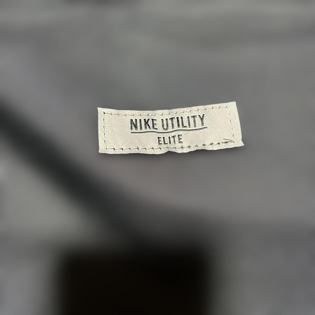 【美品】NIKE 大容量リュック エリート