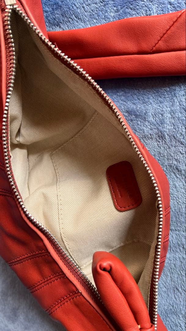 Lemaire レザーショルダーバッグ 赤　クロワッサン