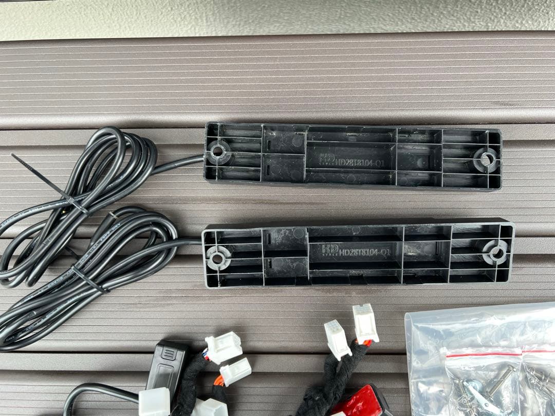 アルファード30 イージーオープンキット　フットセンサー左右　カプラーオン