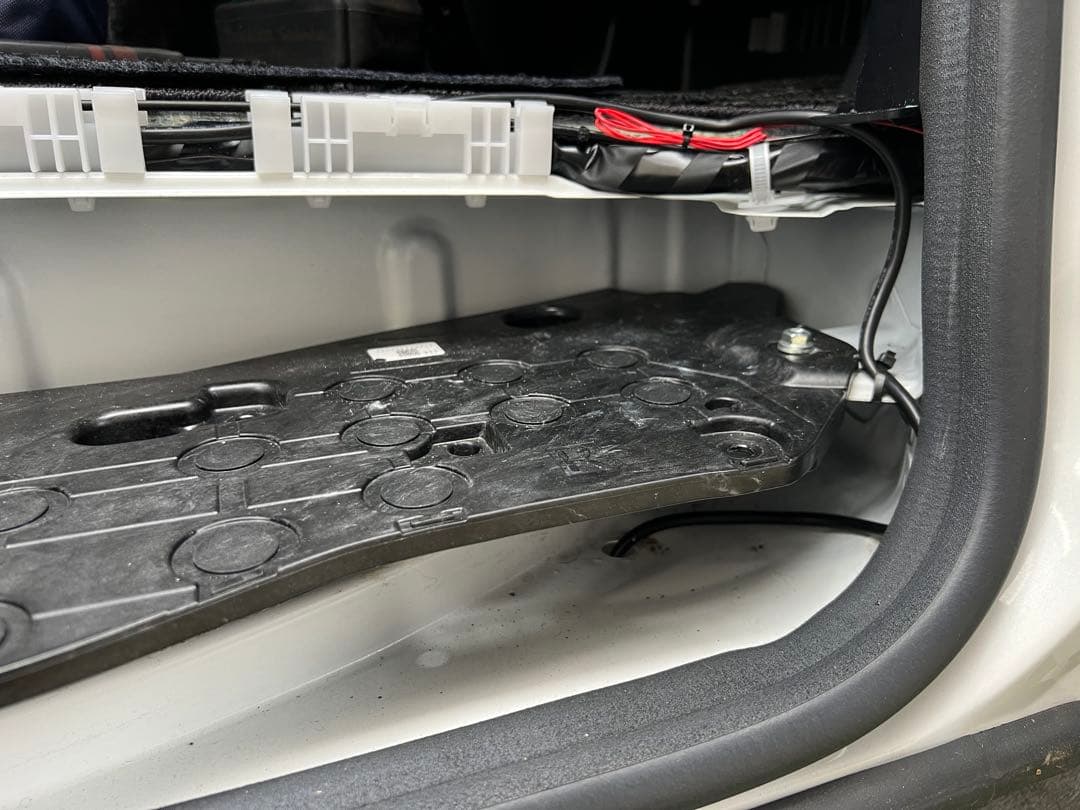 アルファード30 イージーオープンキット　フットセンサー左右　カプラーオン