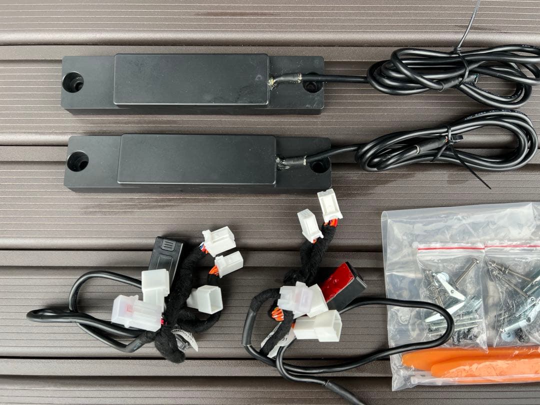 アルファード30 イージーオープンキット　フットセンサー左右　カプラーオン