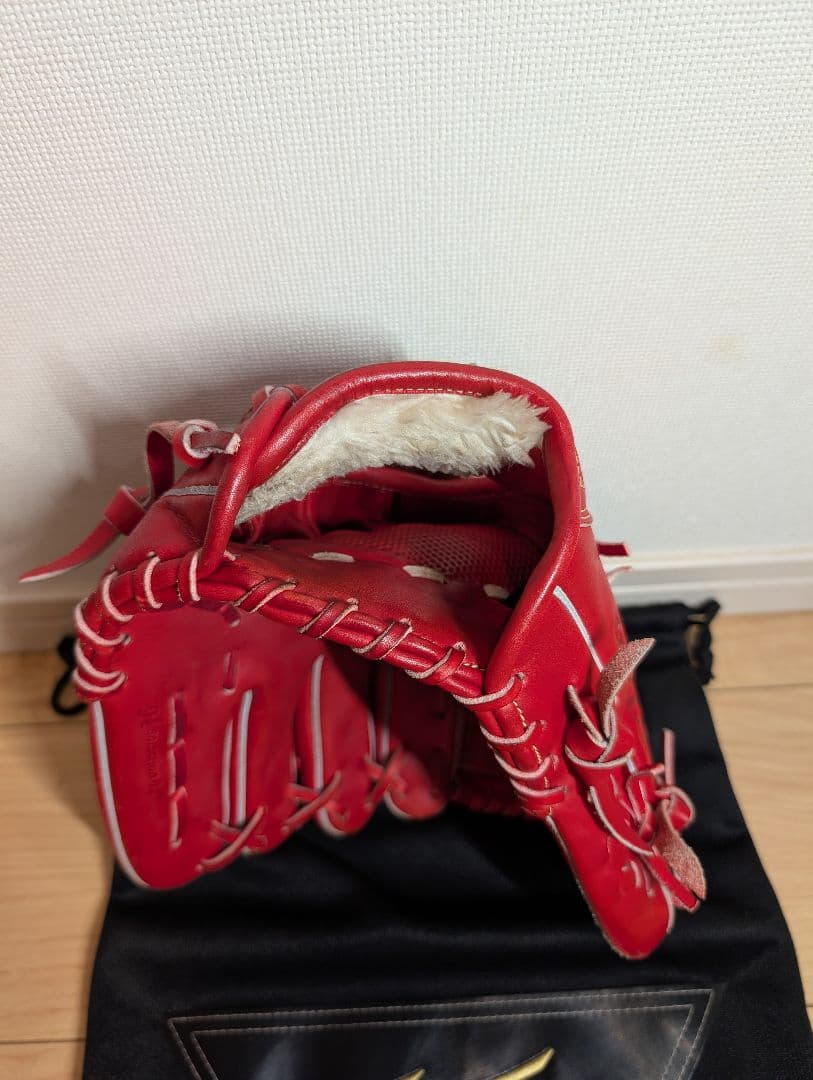 ミズノ Global Elite 赤 グローブ 投手用 一般軟式 専用袋付き
