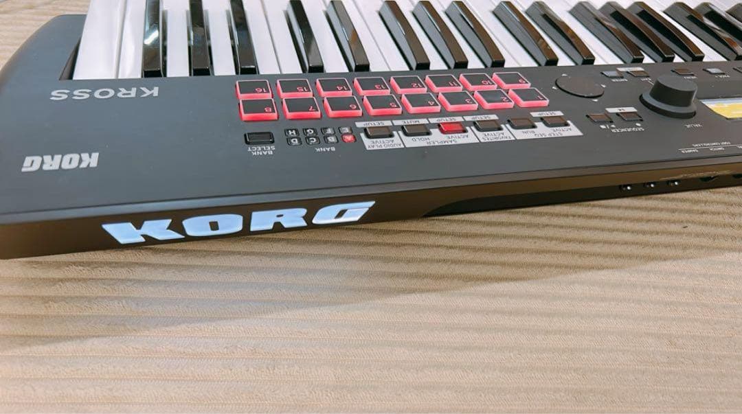 KORG KROSS2-61 シンセサイザー 専用ケース付き