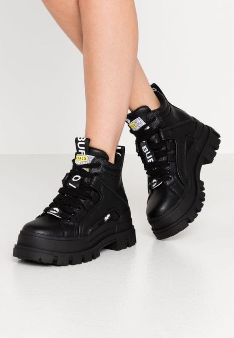 【未使用級】Buffalo Londonバッファローロンドン スニーカー 24