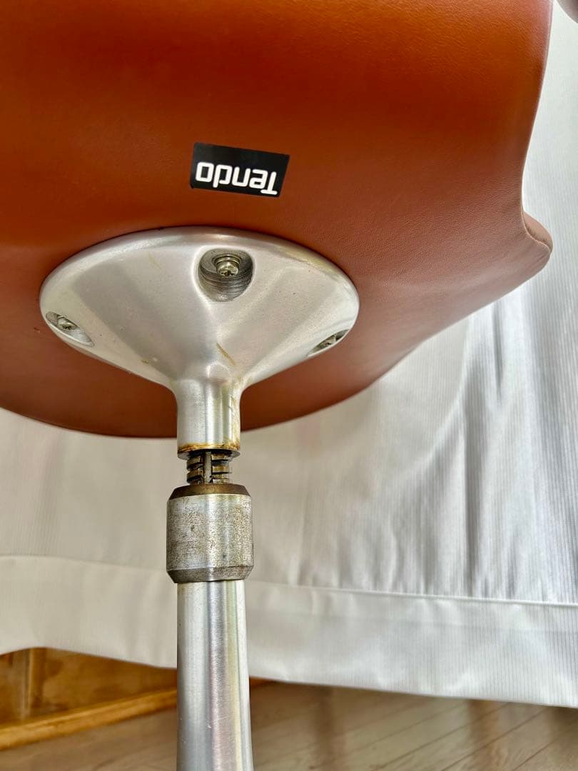 剣持勇カブトチェア　天童木工製　ブラウン