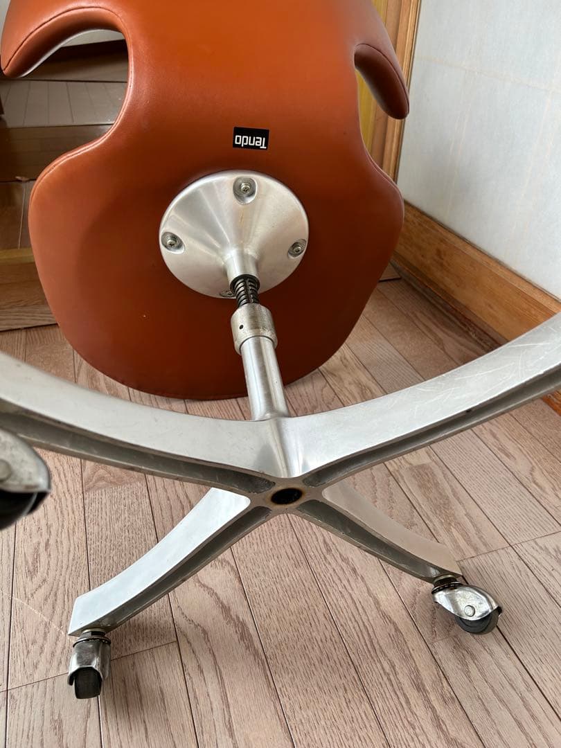 剣持勇カブトチェア　天童木工製　ブラウン