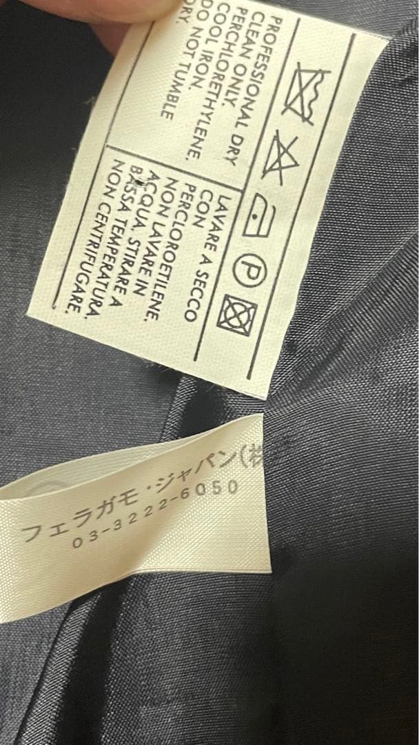 サルヴァトーレフェラガモ　ネイビー　ジャケット　ブレザー　　紺ブレ　トラッド