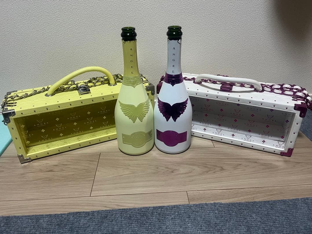 エンジェルシャンパン　サマーイエロー&バレンタイン　空瓶＋ケース