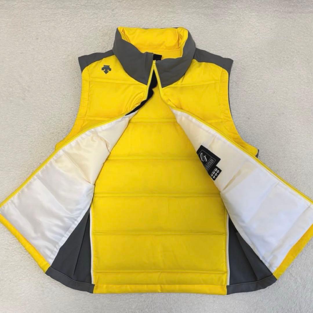 DESCENTE GOLF ハイブリッドダウンベスト イエロー×グレー