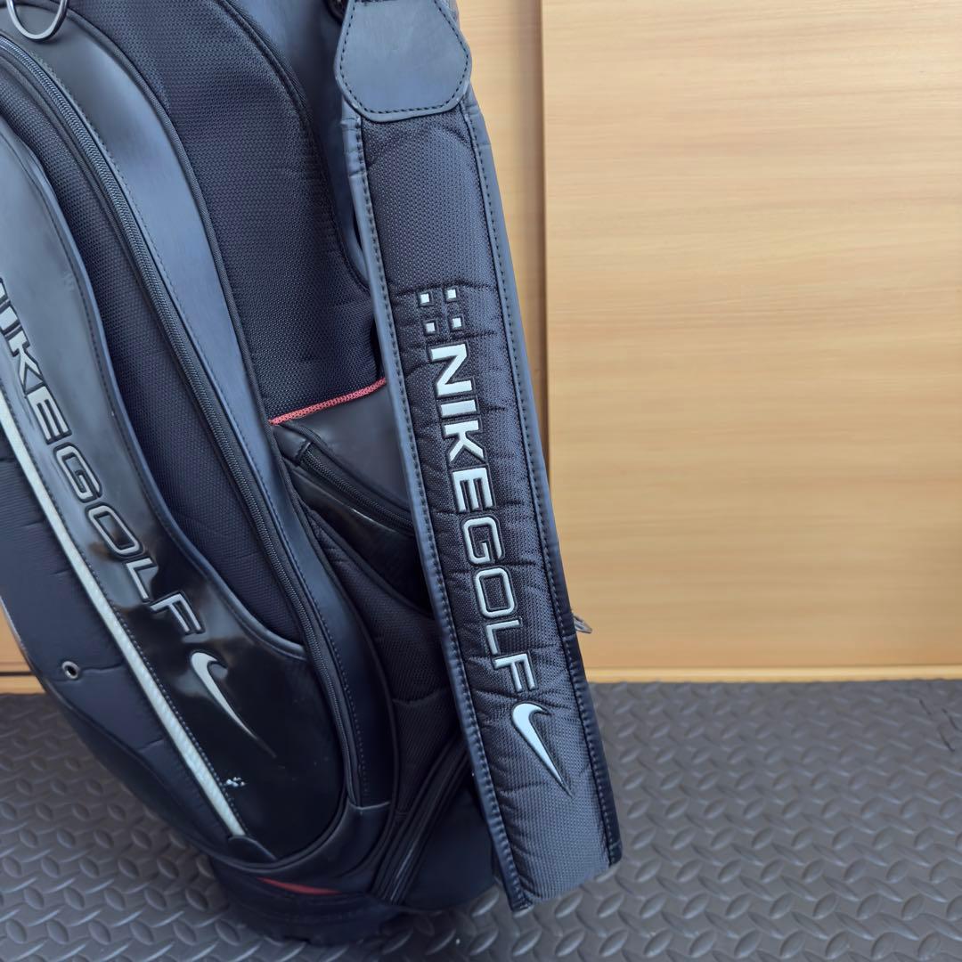 NIKE GOLF キャディバッグ 6分割 ブラック フード付き メンズ向け