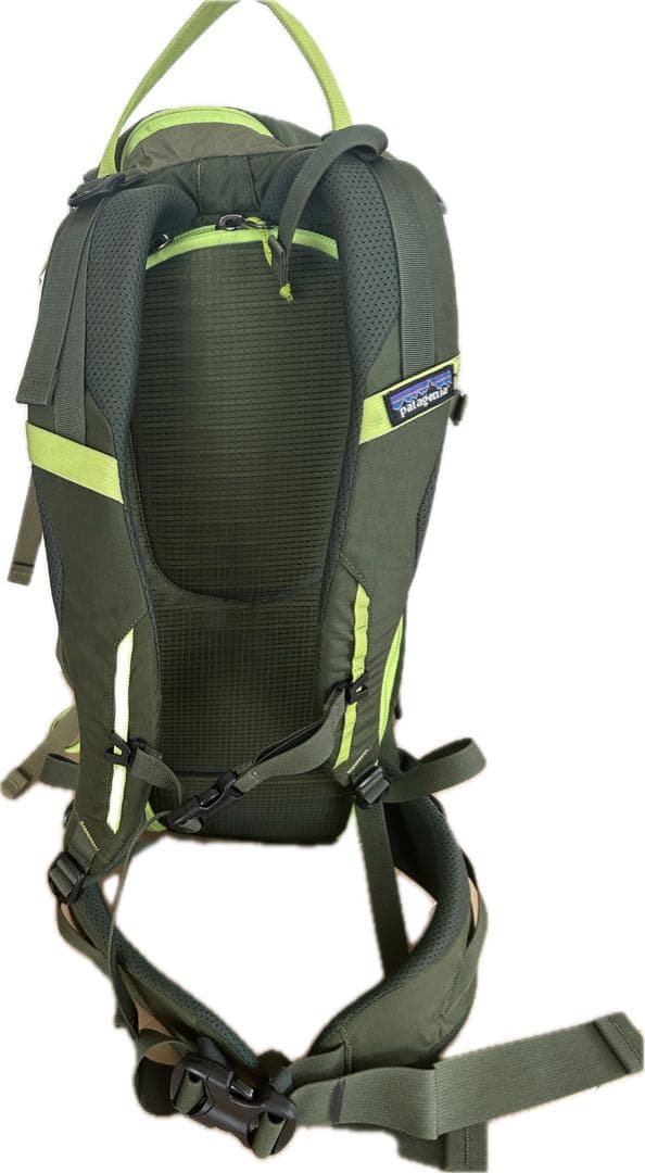 patagonia バックパック 30L ヘルメットホルダー付き（モンベル）