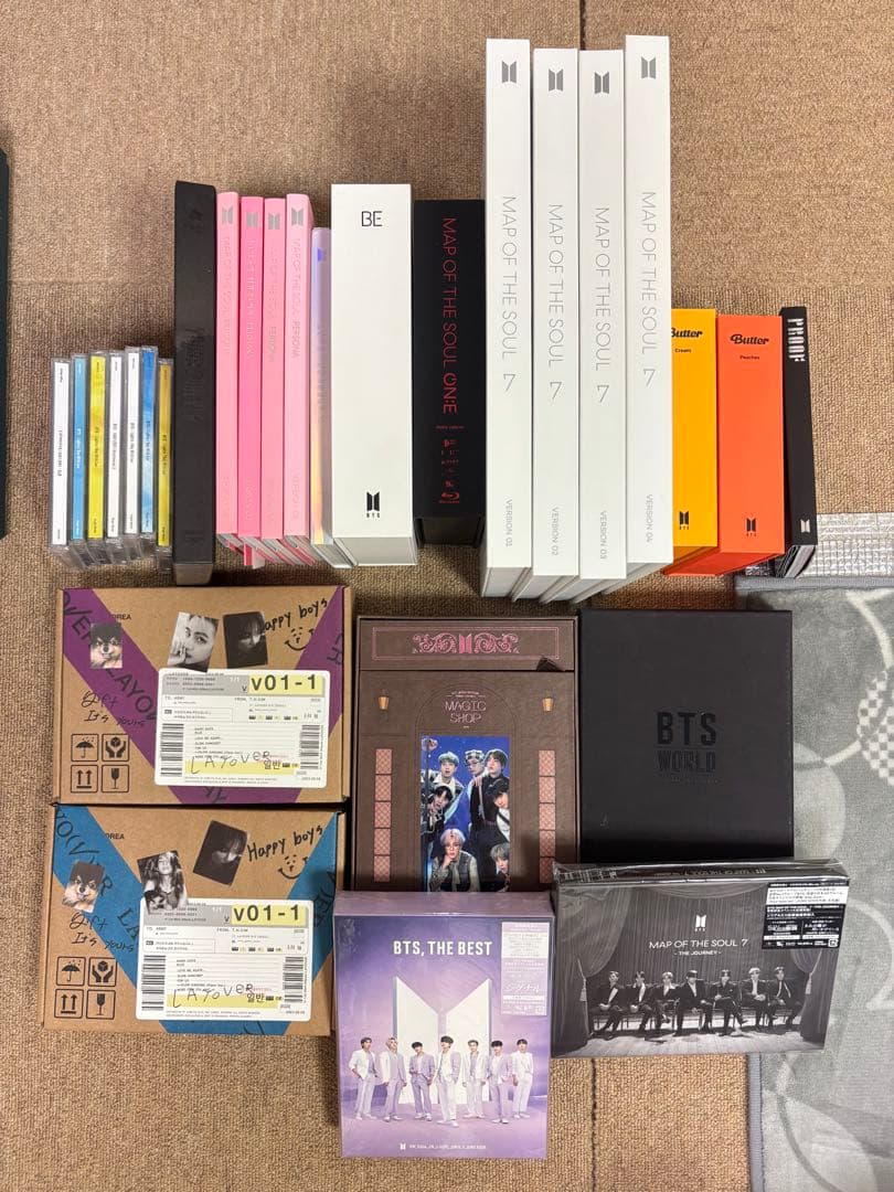 BTSグッズ80点セット(トレカ約50枚付)