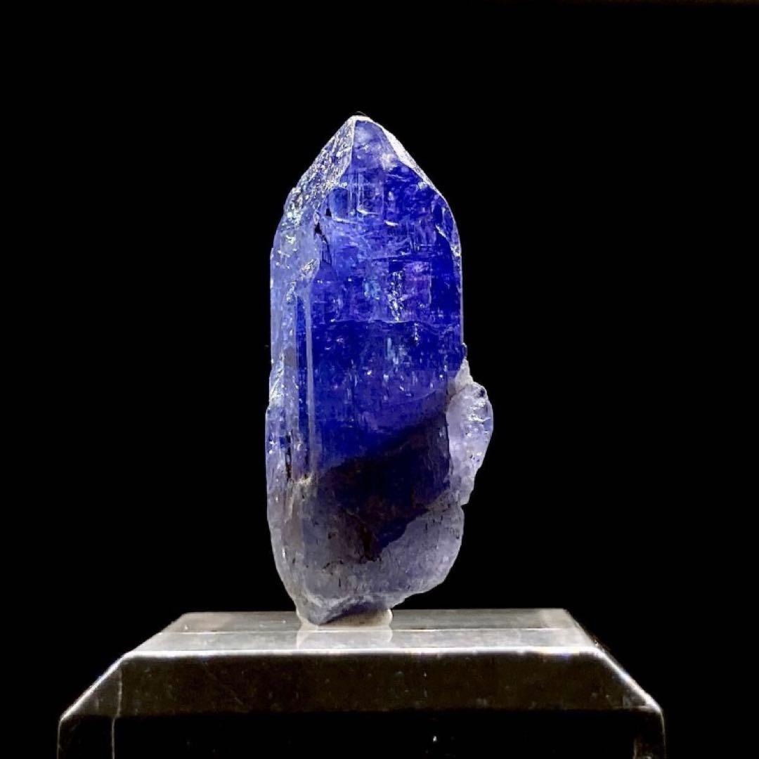 M*c様 タンザナイト　灰簾石　原石　鉱物標本　天然石　213