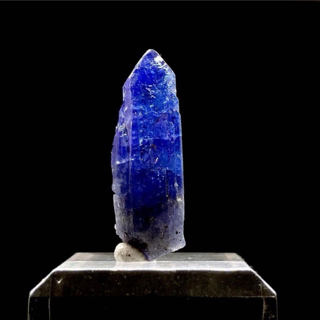 M*c様 タンザナイト　灰簾石　原石　鉱物標本　天然石　213