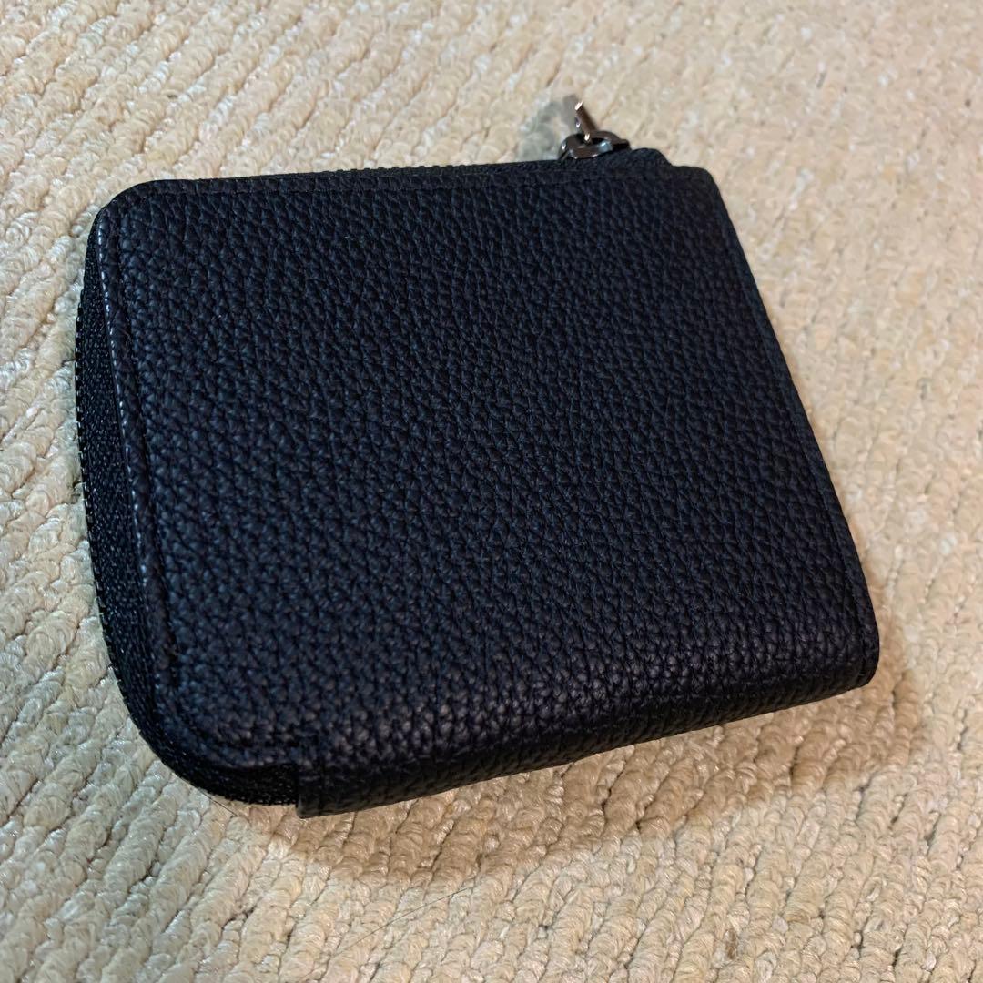 itti 未使用級　イッチ　美品　レザー　ブラック　黒　二つ折り財布