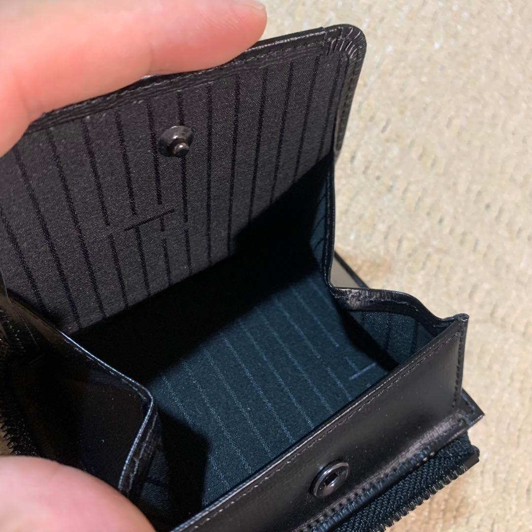 itti 未使用級　イッチ　美品　レザー　ブラック　黒　二つ折り財布