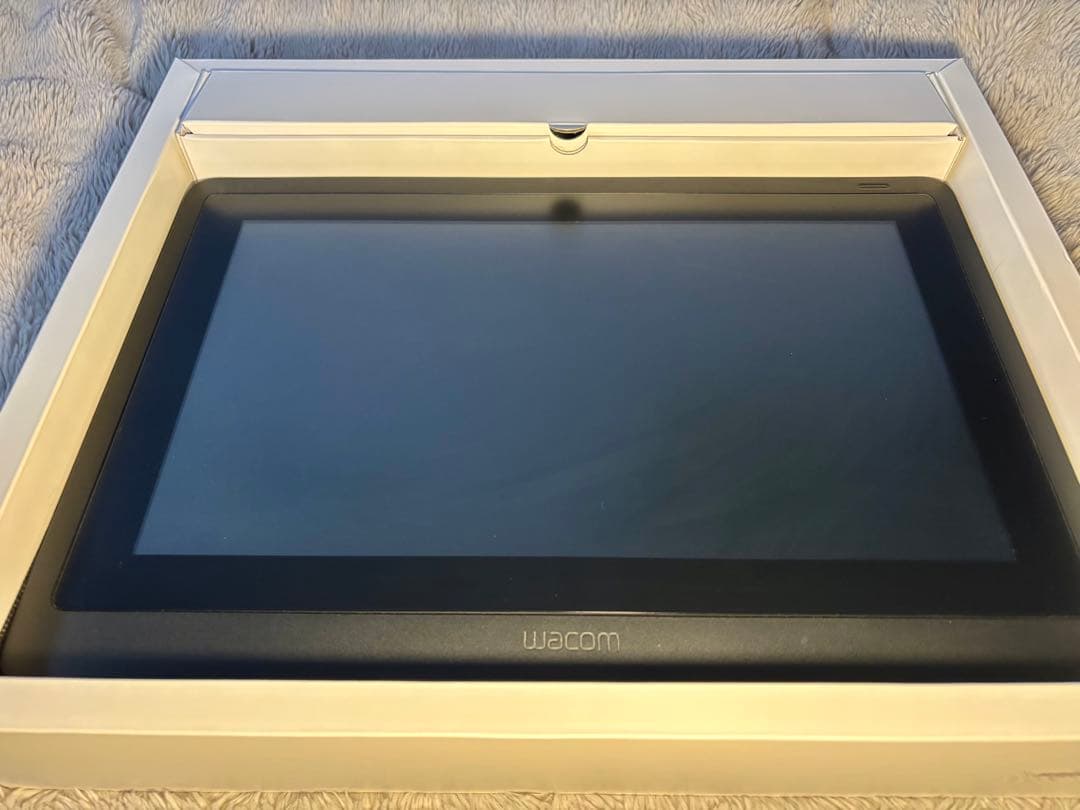 Wacom Cintiq 16 FHD＋スタンド、替芯
