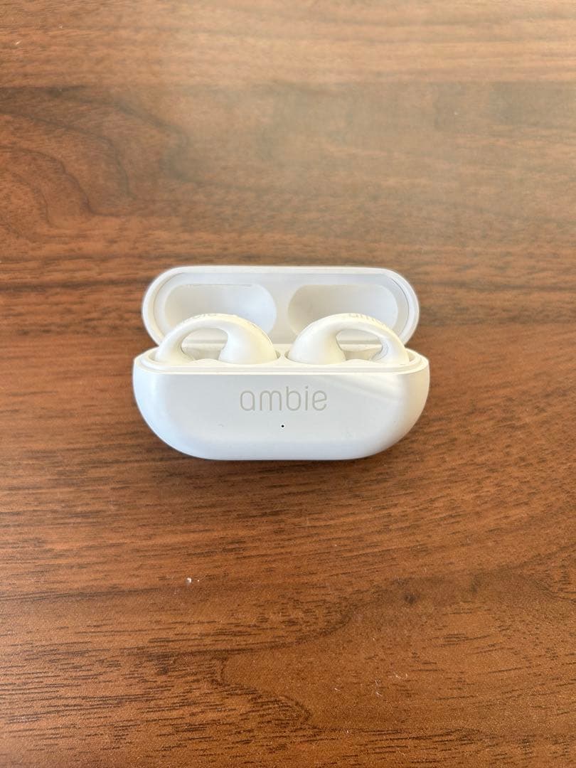 ambie AM-TW02/WWC イヤカフ型ワイヤレスイヤホン