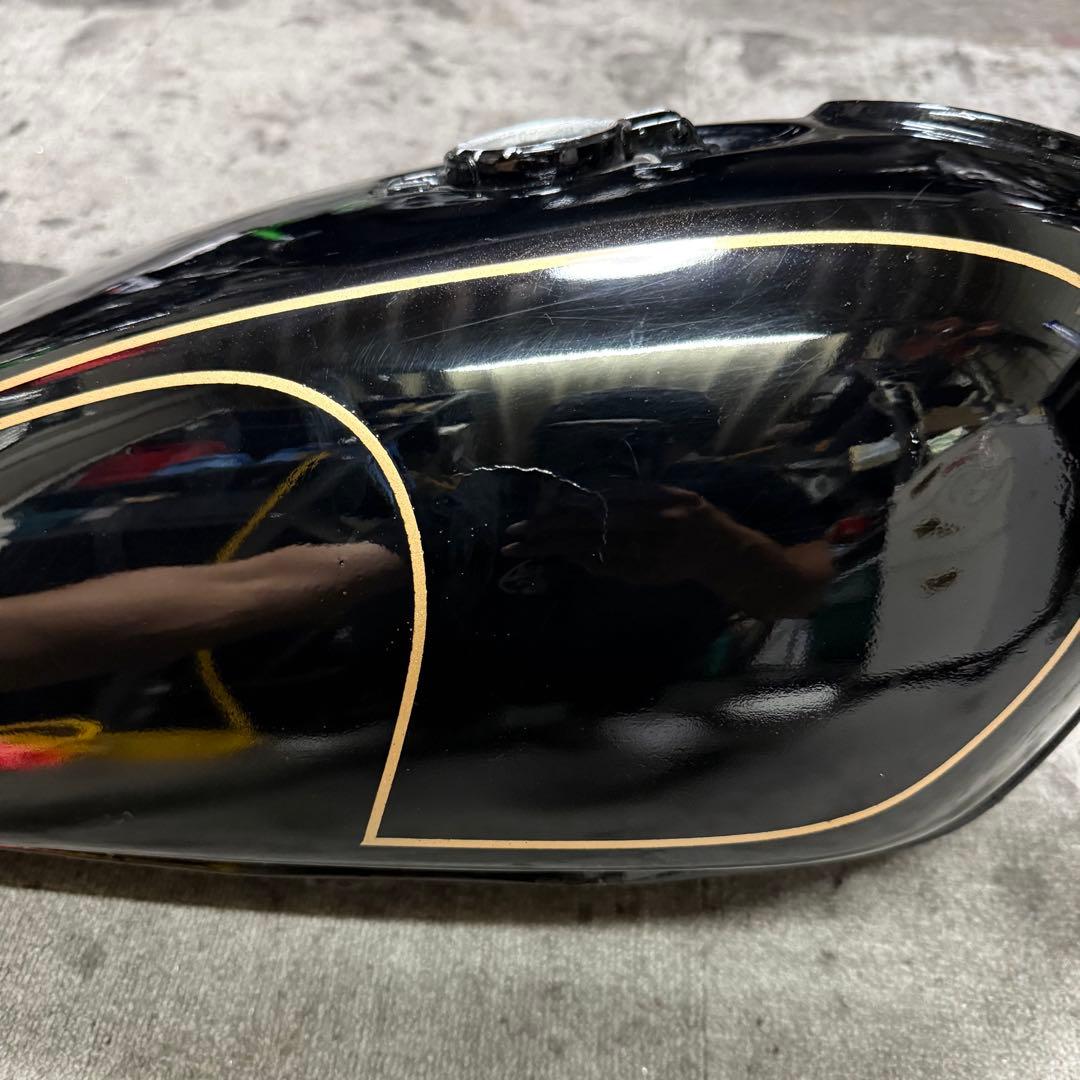 SR400 2型 純正タンク