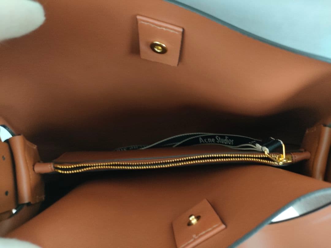 Acne Studios アクネストゥディオズ ショルダーバッグ レザー 革
