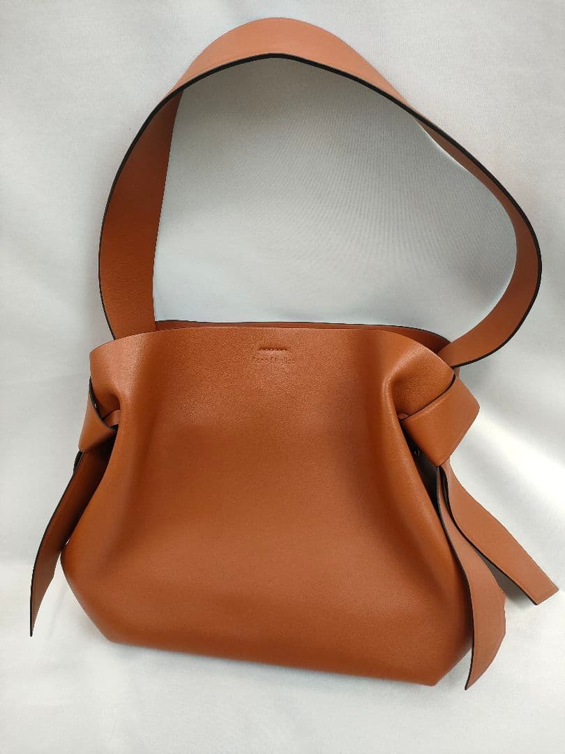 Acne Studios アクネストゥディオズ ショルダーバッグ レザー 革