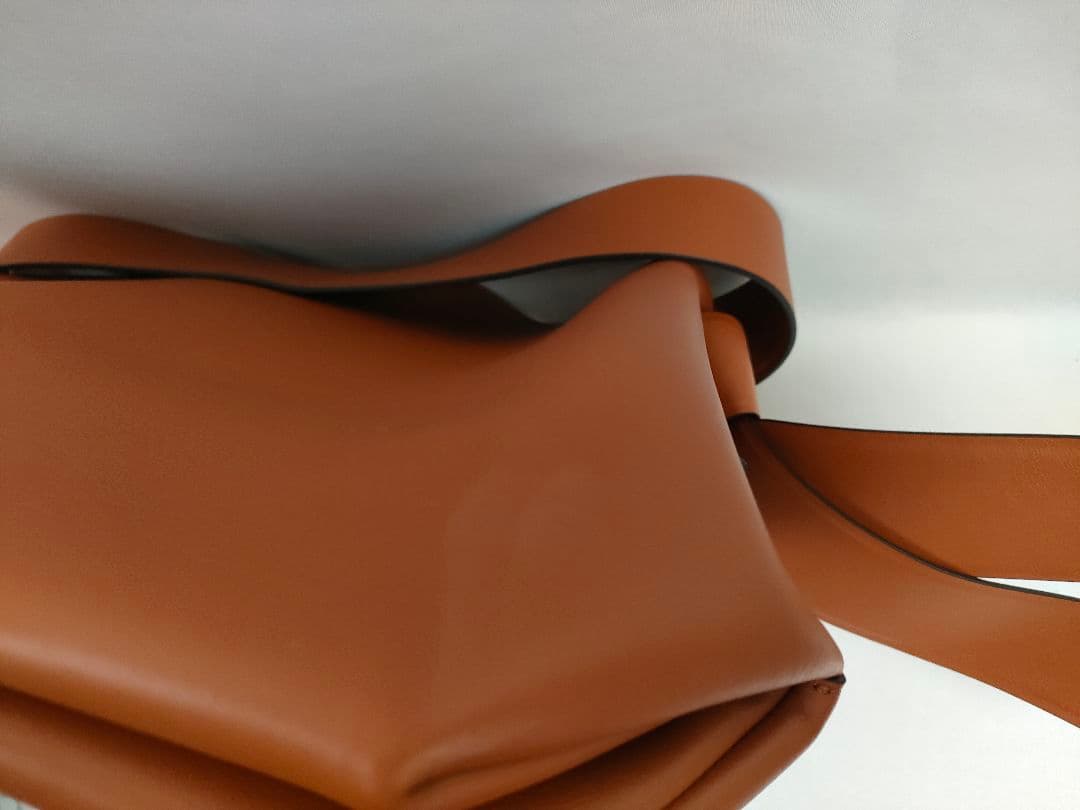 Acne Studios アクネストゥディオズ ショルダーバッグ レザー 革