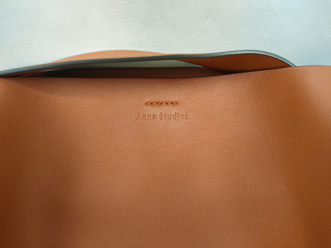 Acne Studios アクネストゥディオズ ショルダーバッグ レザー 革