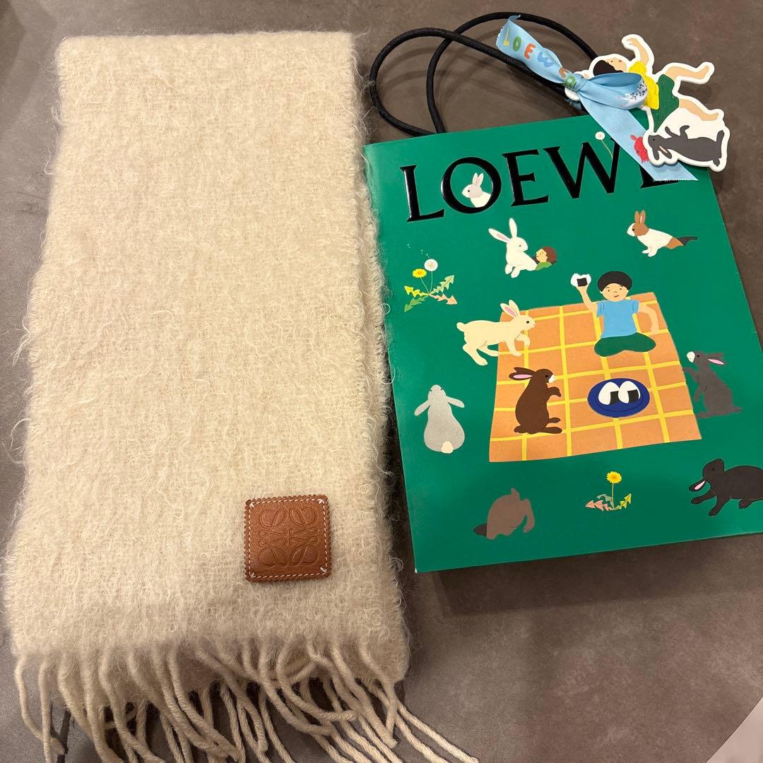 LOEWE モヘヤウールマフラー　ホワイト　アイボリー
