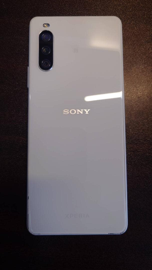 【1/22迄の料金】Xperia 10 III モデル番号A102SO ホワイト