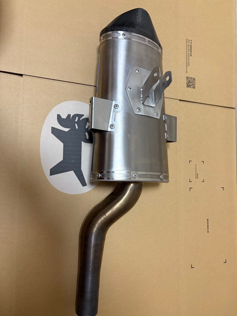 ARROW スリップオンマフラー　Daytona 675用　2009〜2012